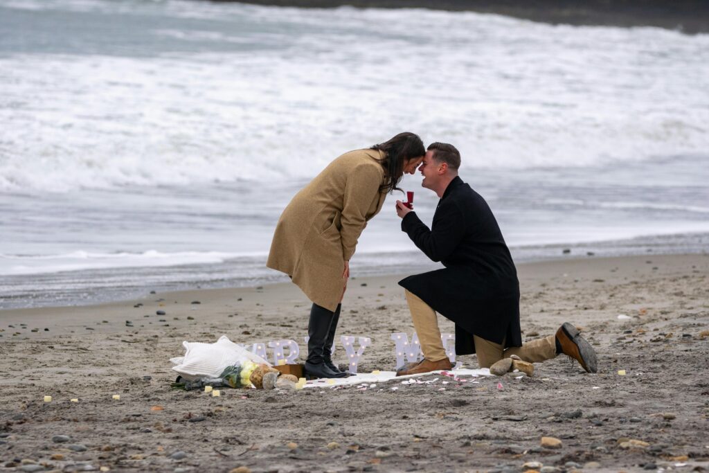 Пътеводител за мъже: Сватбена агенция Алгара Евентс разказва как да предложиш брак (без да се изложиш)